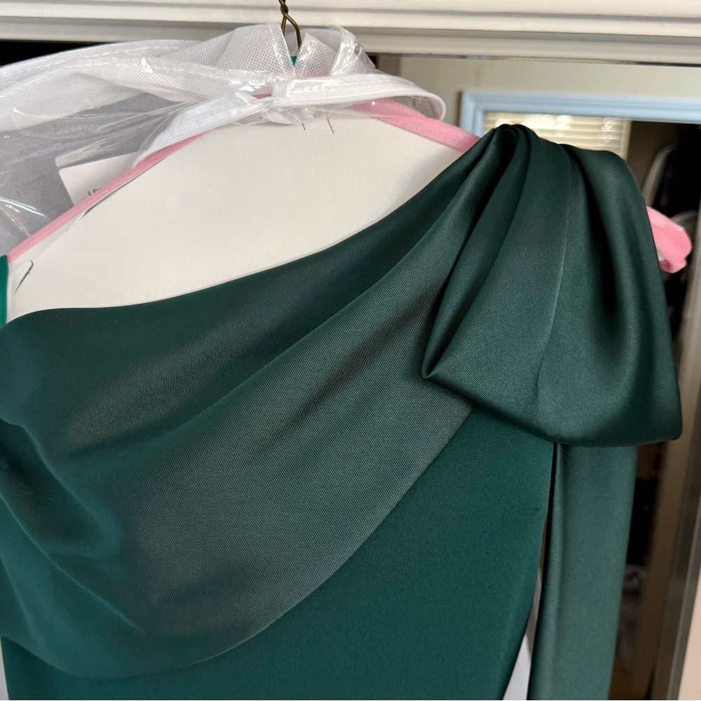 Betsy & Adam One-Shoulder Dark Green Dress